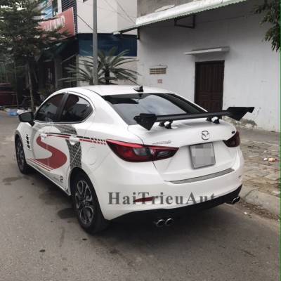 Đuôi cá cao cho xe mazda 3