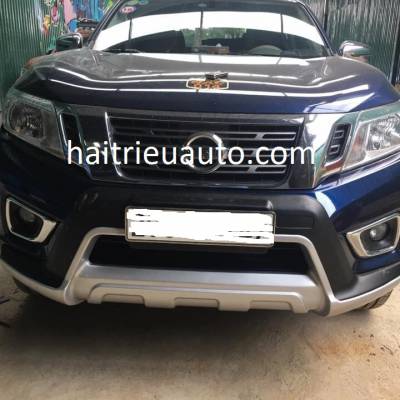 ốp cản trước xe nissan navara