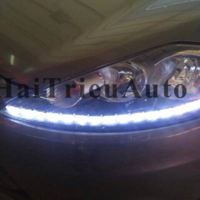 Đèn pha xe fiesta độ đèn led