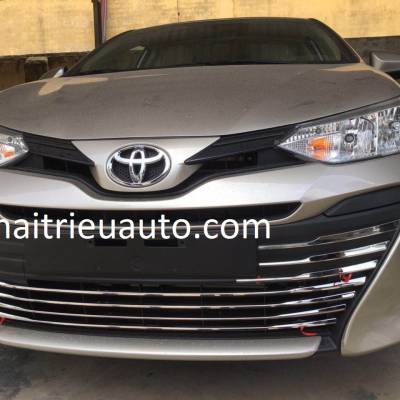 ốp trang trí mặt calang xe toyota vios