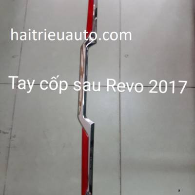 ốp tay mở cốp xe Revo 2018