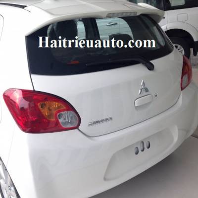 đuôi cá theo xe Mitsubishi Mirage