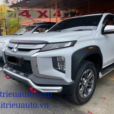 Ốp cua lốp xe Mitsubishi Triton 2022