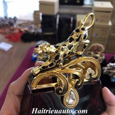 Nước hoa b&aacute;o cao cấp