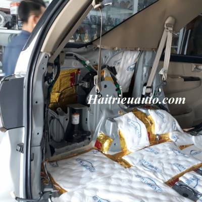 Cách âm , chống ồn cho xe Fortuner