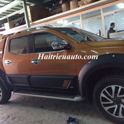 Chén cửa Nissan Navara