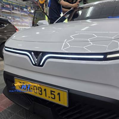  Bộ đ&egrave;n led c&aacute;nh chim xe Vinfast Limo Green