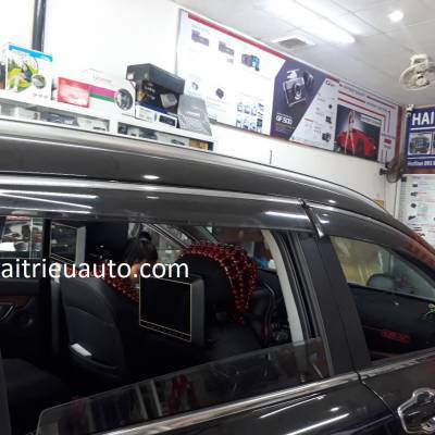 v&egrave; che mưa cao cấp theo xe honda CRV 2018