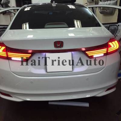 Đ&egrave;n hậu độ mẫu 3 vạch cho xe honda city 2015