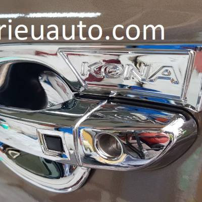 ch&eacute;n cửa cho xe Hyundai Kona