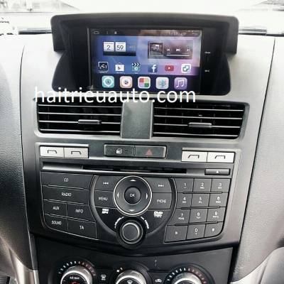 m&agrave;n h&igrave;nh android theo xe mazda bt50