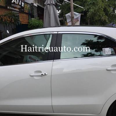viền khung k&iacute;nh cho xe rio