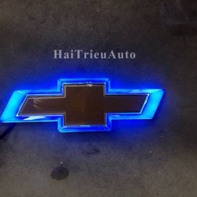 Đ&egrave;n led logo c&aacute;c d&ograve;ng xe