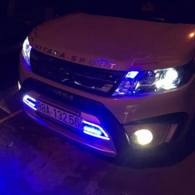 độ đ&egrave;n cho xe suzuki vitara
