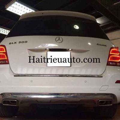 Camera l&ugrave;i cho xe Mercedes GLK 300