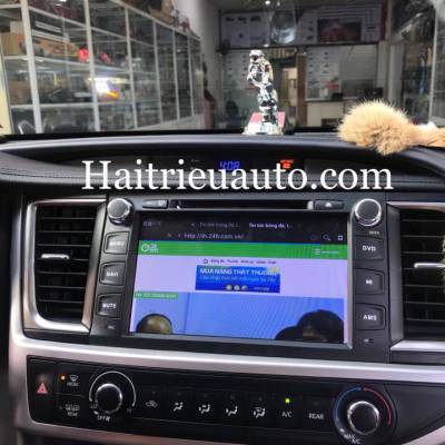 M&agrave;n h&igrave;nh DVD android cho xe Highlander