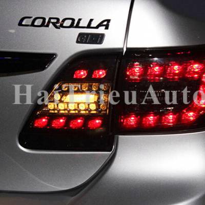 Đ&egrave;n hậu độ cho xe altis 2012