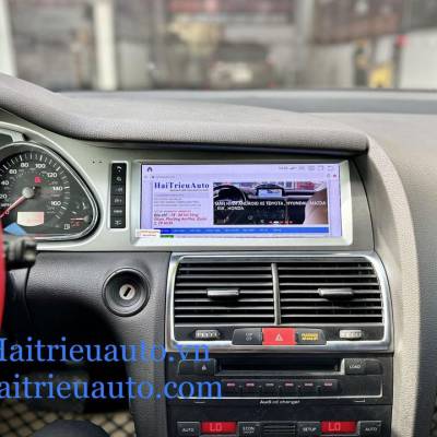 M&agrave;n h&igrave;nh android Omas xe audi Q7