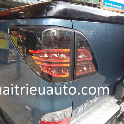 bộ đ&egrave;n hậu nguy&ecirc;n bộ xe mazda BT50 2018