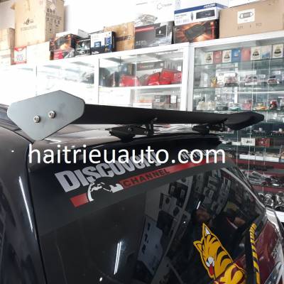 đu&ocirc;i gi&oacute; thể thao cho xe spark