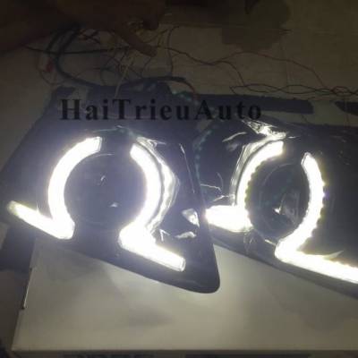 Đ&egrave;n led gầm theo xe ECOSPORT