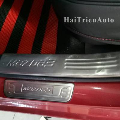 Ốp bậc trong, ngo&agrave;i cho xe mazda 3