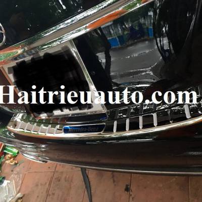 Chống trầy cốp sau Mercedes E200 
