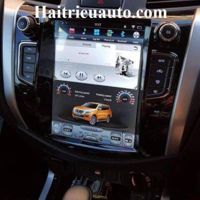 m&agrave;n h&igrave;nh tesla cho nissan navara