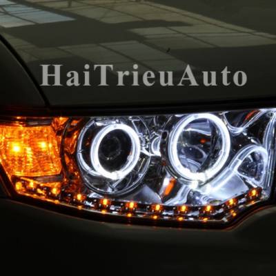 Đ&egrave;n pha PAZERO SPORT độ V&ograve;ng Angel eyes