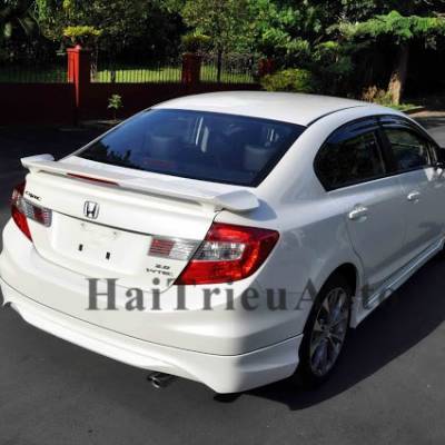 Đu&ocirc;i c&aacute; cho xe civic 2015