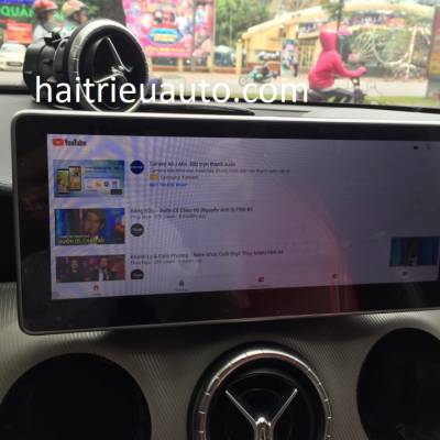 M&agrave;n h&igrave;nh android theo xe Mercedes CLA