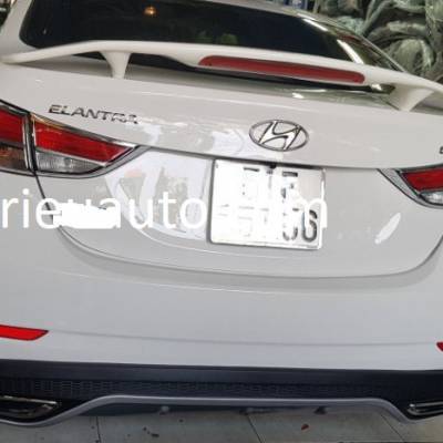 đu&ocirc;i gi&oacute; thể thao xe Elantra 2013