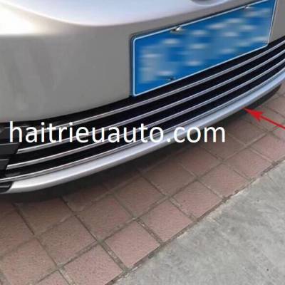 ốp trang tr&iacute; tản nhiệt cho xe altis 2018