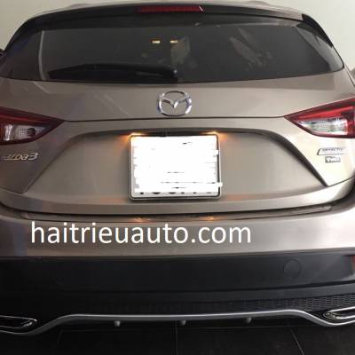 ốp chia p&ocirc; cho xe mazda 3 hatchback 