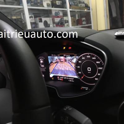 Lắp camera l&ugrave;i cho xe Audi TT 2017
