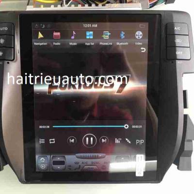 m&agrave;n h&igrave;nh tesla theo xe honda civic 2017