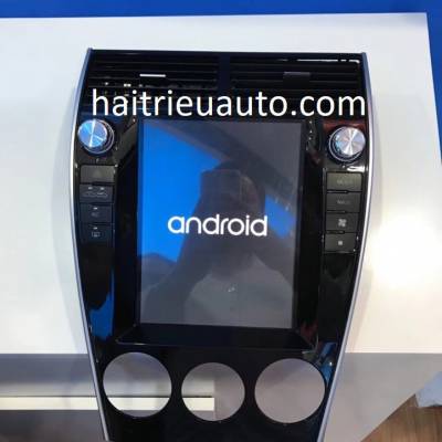 m&agrave;n h&igrave;nh tesla theo xe mazda6 2009