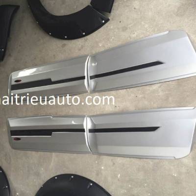 ốp h&ocirc;ng theo xe navara 2018