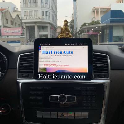M&agrave;n h&igrave;nh android theo xe Mercedes ML 400