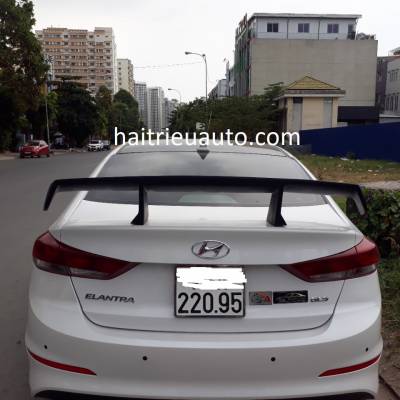 đu&ocirc;i gi&oacute; thể thao xe Hyundai Elantra