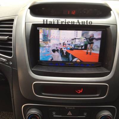 M&agrave;n h&igrave;nh dvd pioneer lắp cho xe sorento