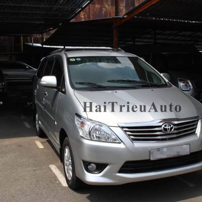 Viền đ&egrave;n trước innova 2012