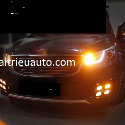 đ&egrave;n led gầm theo xe sedona