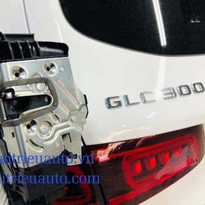 bộ h&iacute;t cửa theo xe mercedes GLC 300