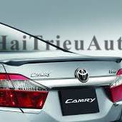 Đu&ocirc;i ca d&aacute;n cho xe camry