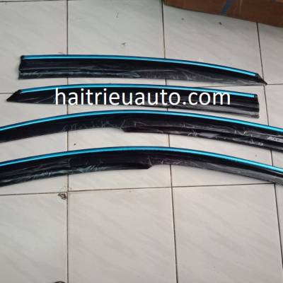 v&egrave; che mưa xe Hyundai Accent 2018