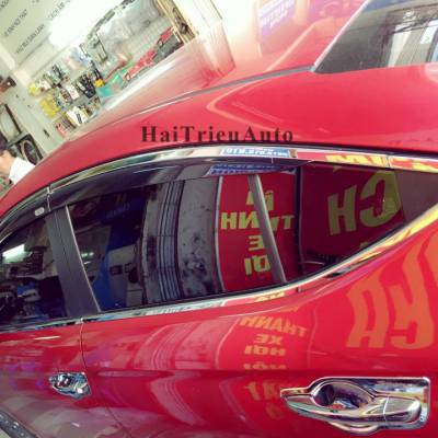 V&egrave; che mưa cao cấp chi xe elantra