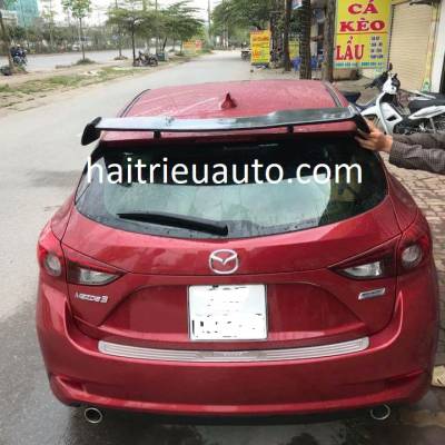 đu&ocirc;i gi&oacute; thế thao cho xe mazda 3 hatchback 