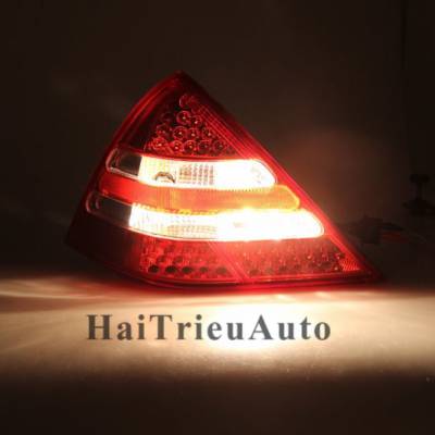 Đ&Egrave;N HẬU LED NGUY&Ecirc;N BỘ CHO XE BMW