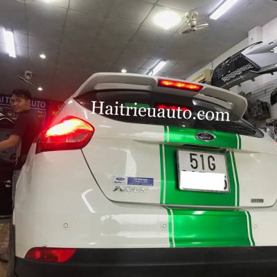 đu&ocirc;i gi&oacute; theo xe focus 